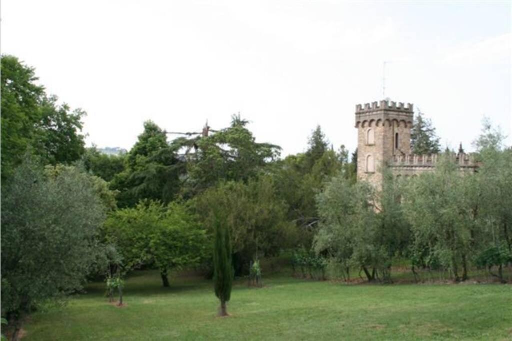 Ferienwohnung Casa La Torre Un Castello Alle Porte Di Firenze Exterior foto