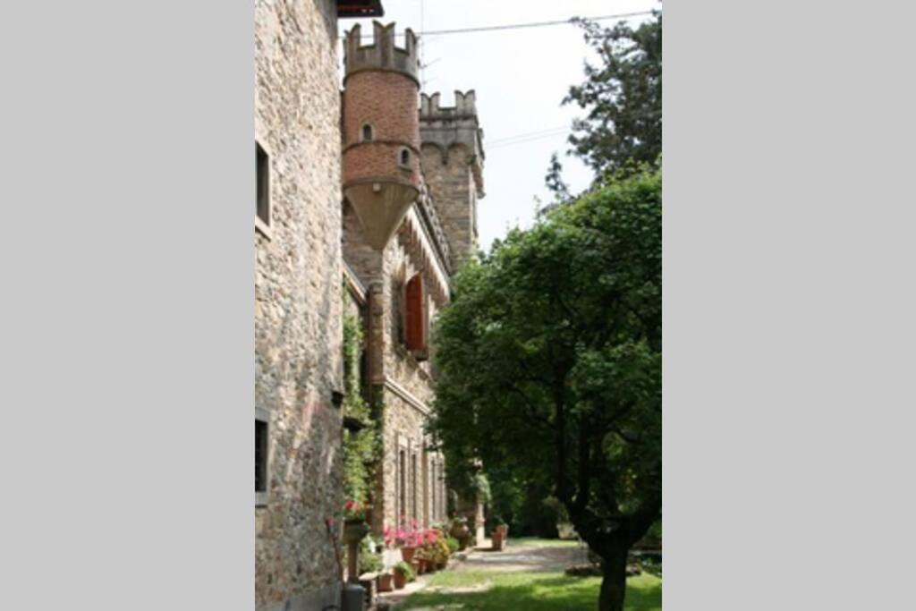 Ferienwohnung Casa La Torre Un Castello Alle Porte Di Firenze Exterior foto