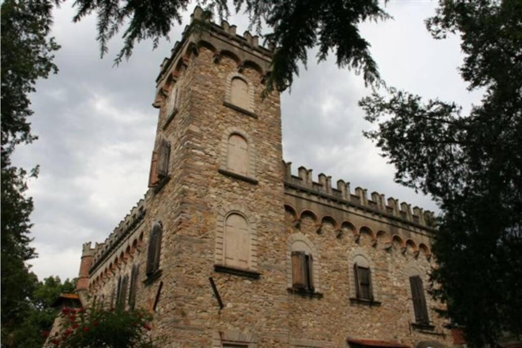 Ferienwohnung Casa La Torre Un Castello Alle Porte Di Firenze Exterior foto